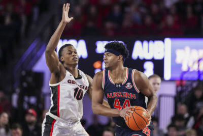 Georgia and Auburn players in action.