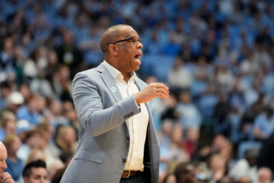 Hubert Davis coaches UNC during a game in 2025.