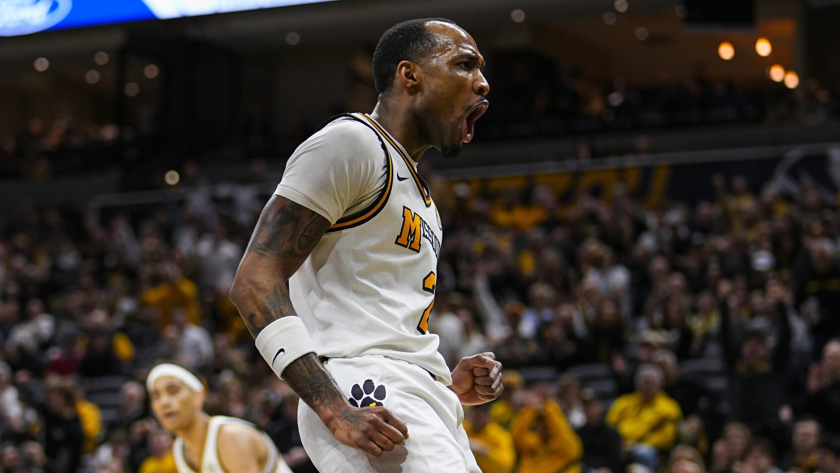 Betting Stuff: Best Bets for the weekend SEC hoops slate (Feb. 1)
