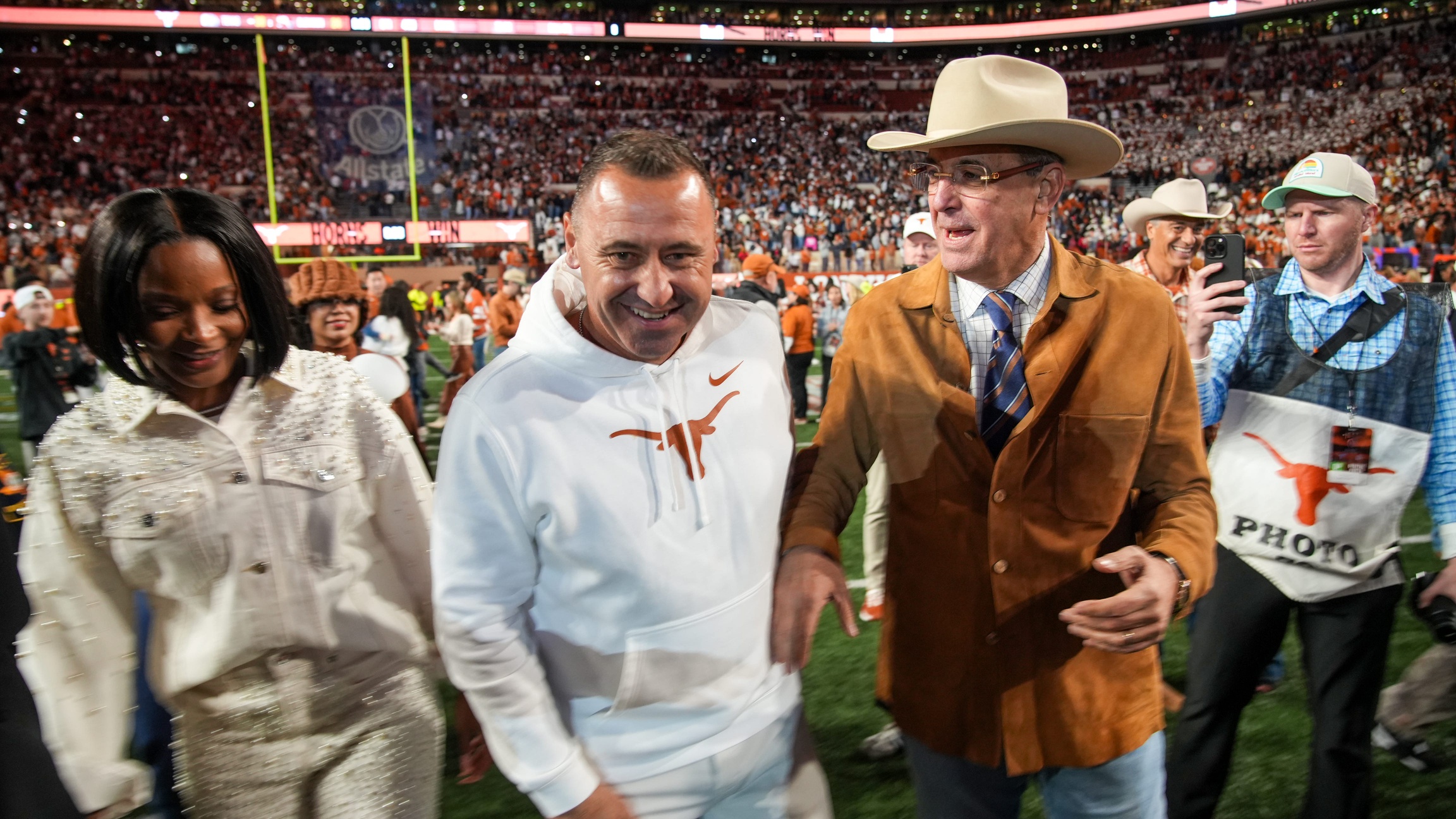 Texas AD says Longhorns will continue to schedule big nonconference games