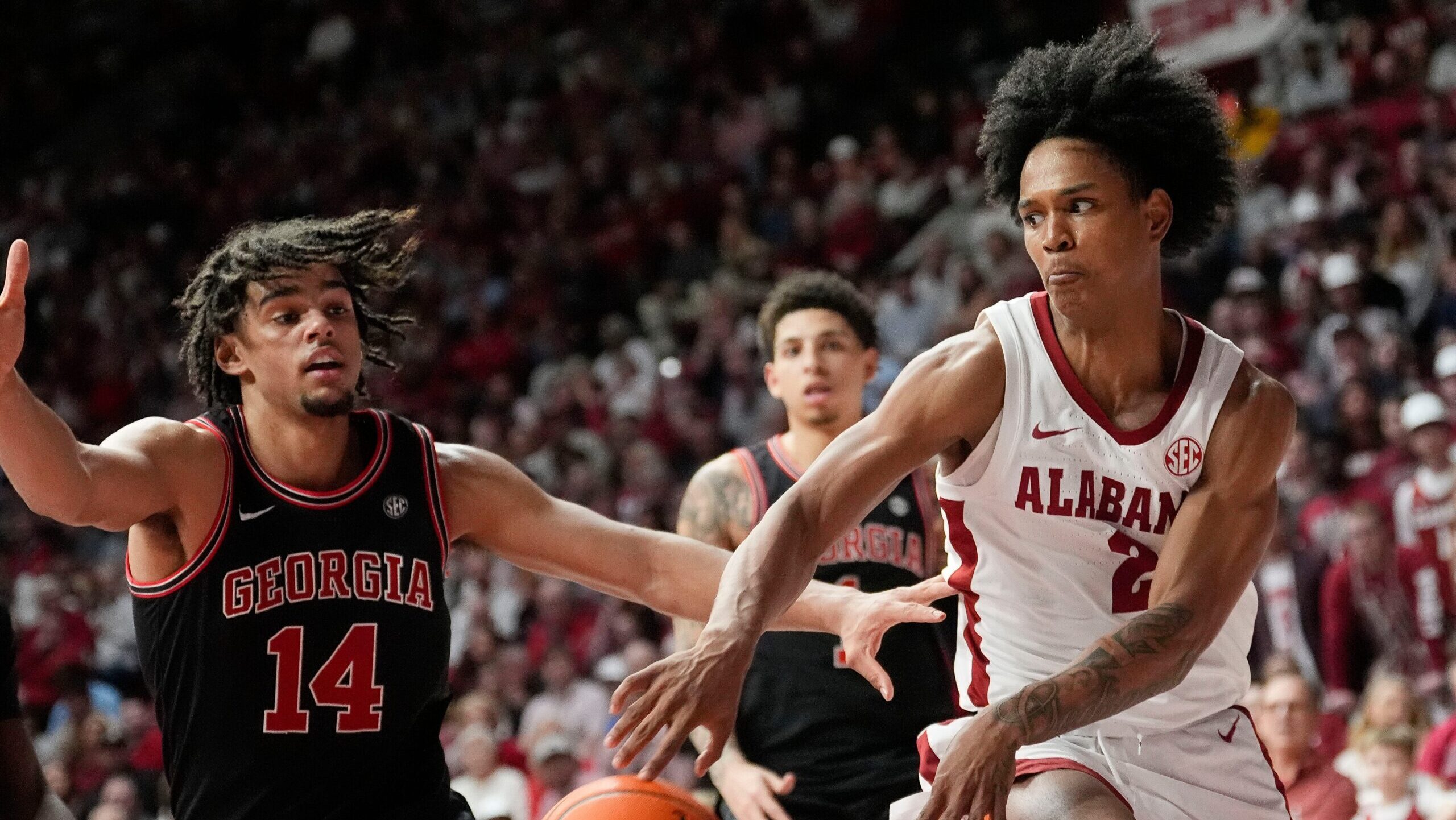 Alabama blows out Georgia with emphatic home performance