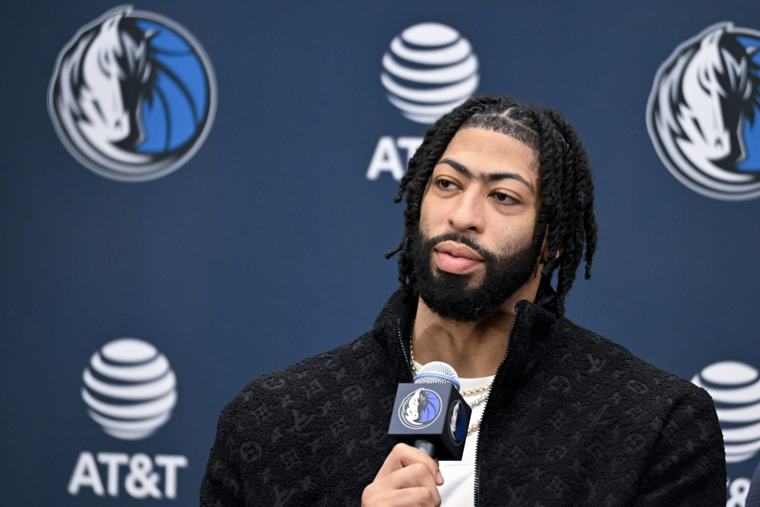 Anthony Davis says he wants to give ‘life back’ to Dallas Mavericks fans