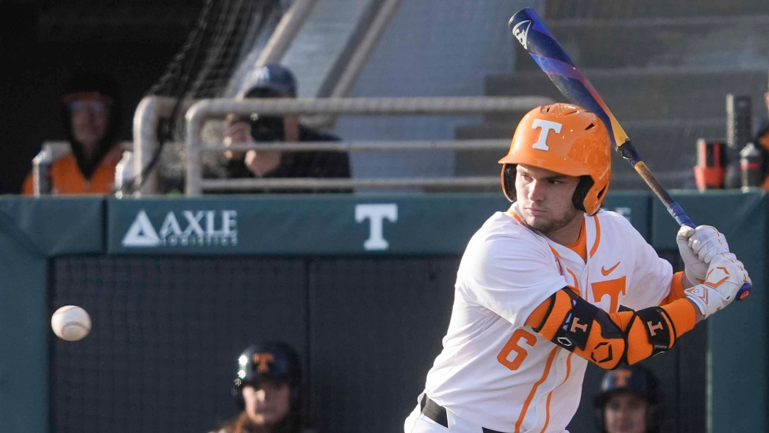Gavin Kilen, Louisville transfer, crushes 1st home run with Tennessee