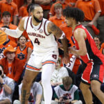 Auburn star Johni Broome in action.