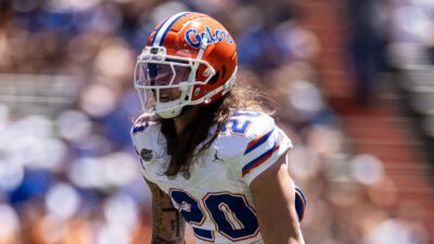 Asa Turner plays in Florida's spring game.