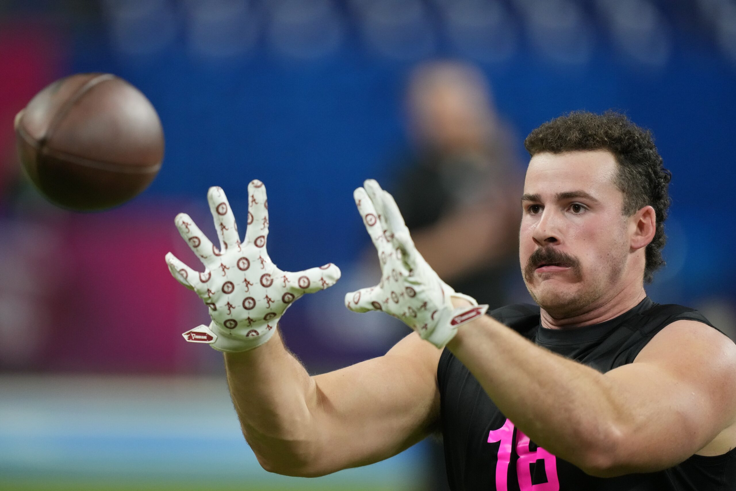 Alabama TE Robbie Ouzts posts historic vertical at NFL Combine