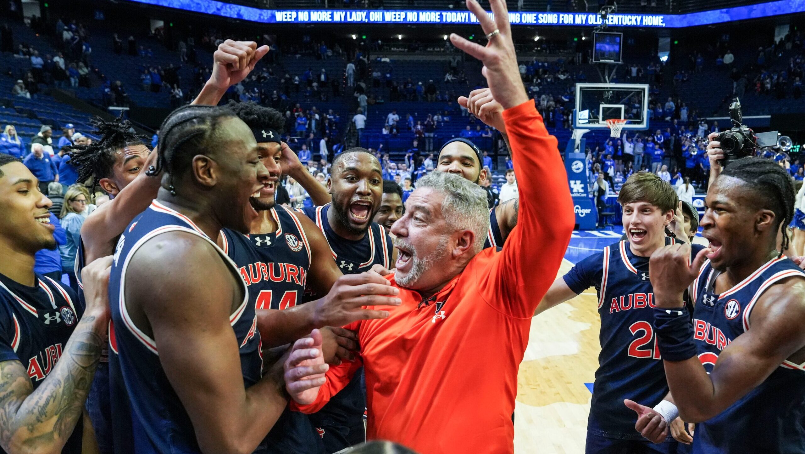 Auburn secures outright title, No. 1 seed in SEC Tournament following loss by Alabama