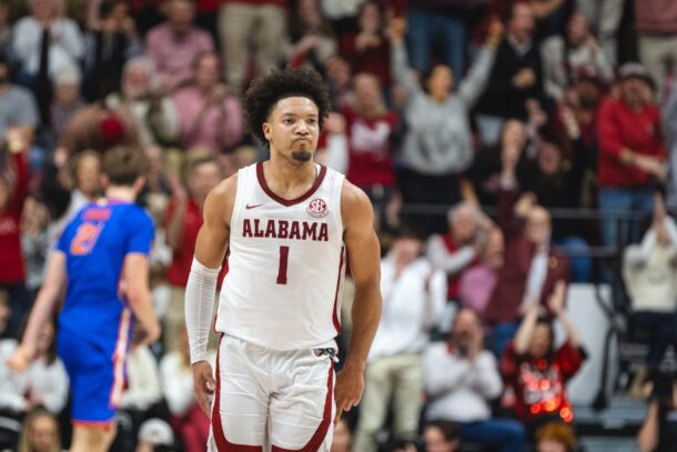 Mark Sears celebrates a big shot against Florida.