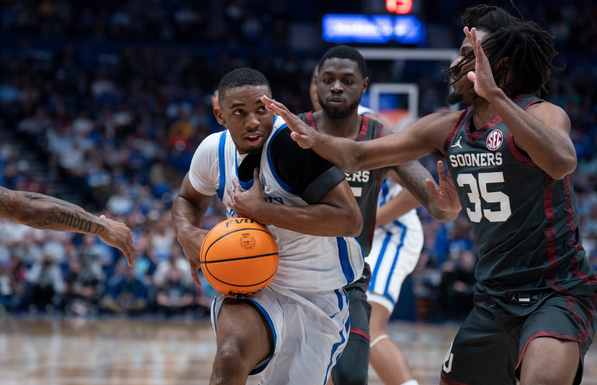 Lamont Butler status up in the air ahead of SEC Tournament quarterfinal vs. Alabama