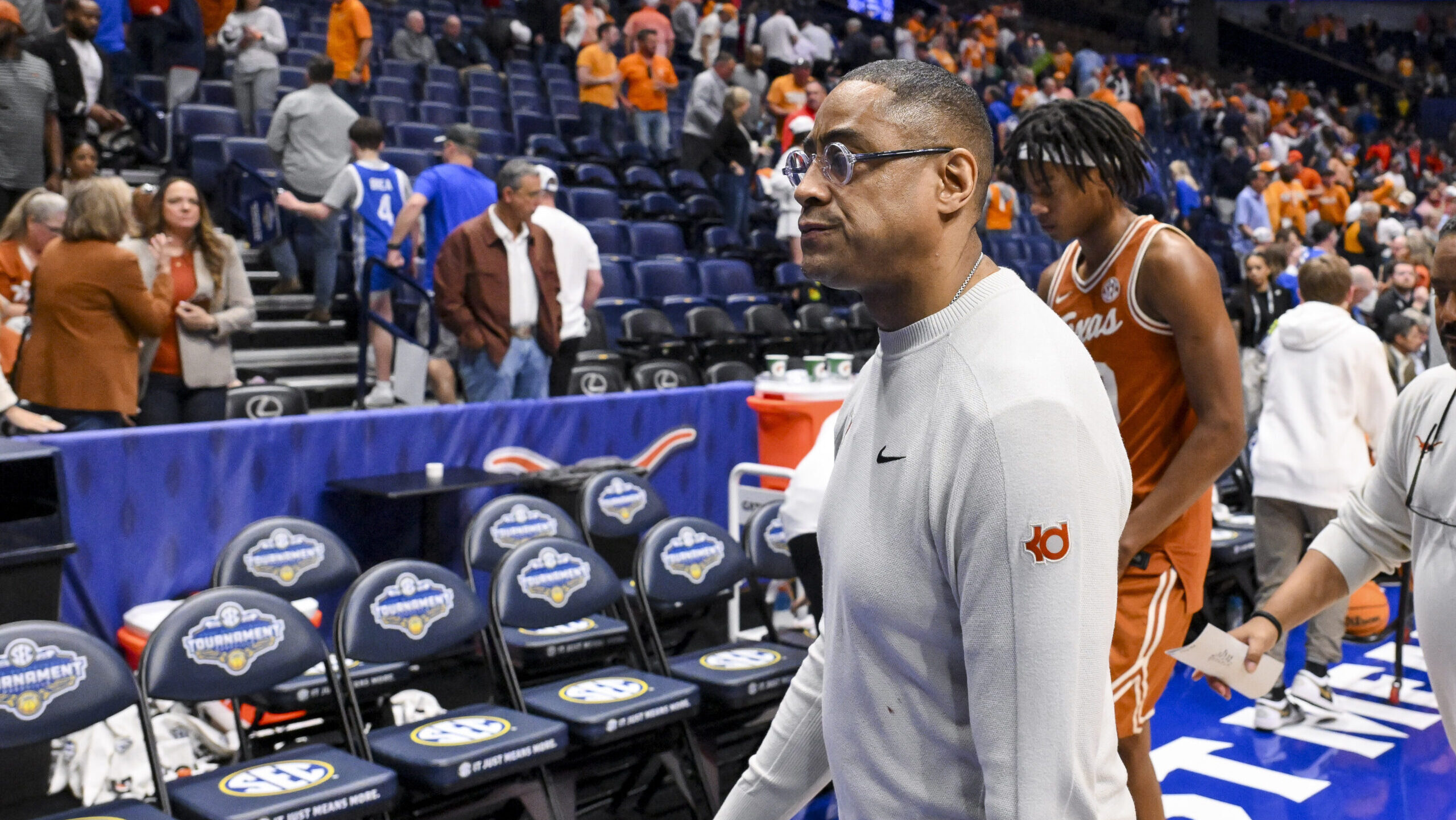Texas makes decision on Rodney Terry’s future, per report