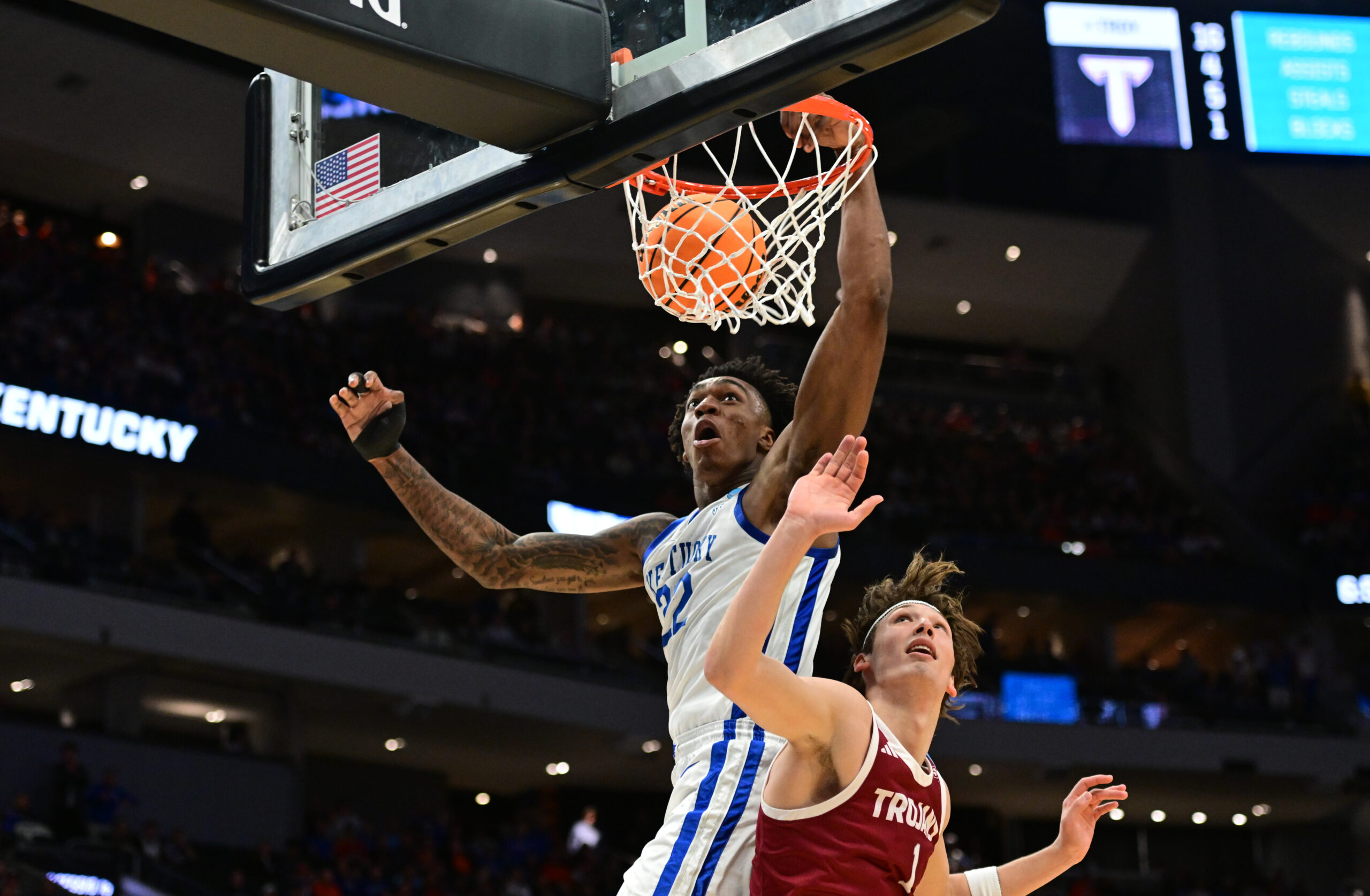 Kentucky punches first NCAA Tournament win under Mark Pope