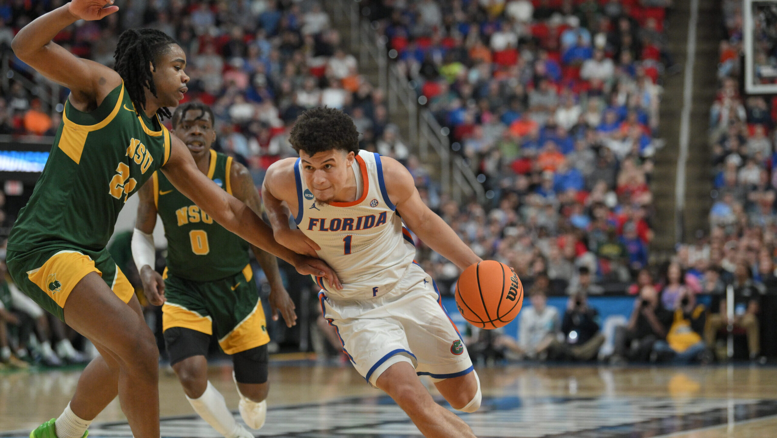 Florida cruises to NCAA Tournament blowout of Norfolk State