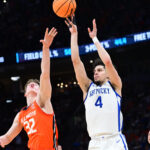 Kentucky plays Illinois in the NCAA Tournament.