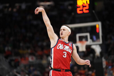 Sean Pedulla shoots the ball in the NCAA Tournament.
