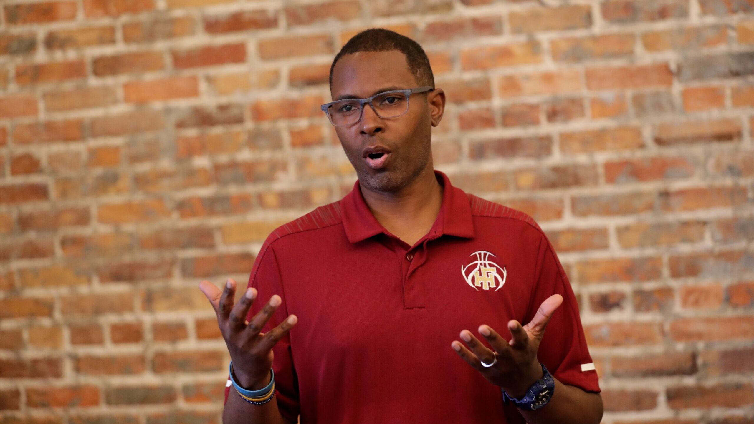 Charlie Ward, former Heisman winner at FSU, reportedly landing college basketball coaching job