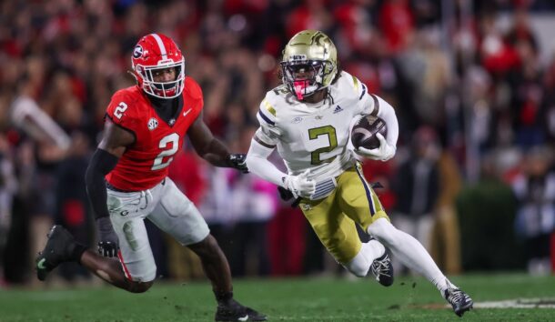 Eric Singleton Jr. runs with the ball against Georgia in 2024.