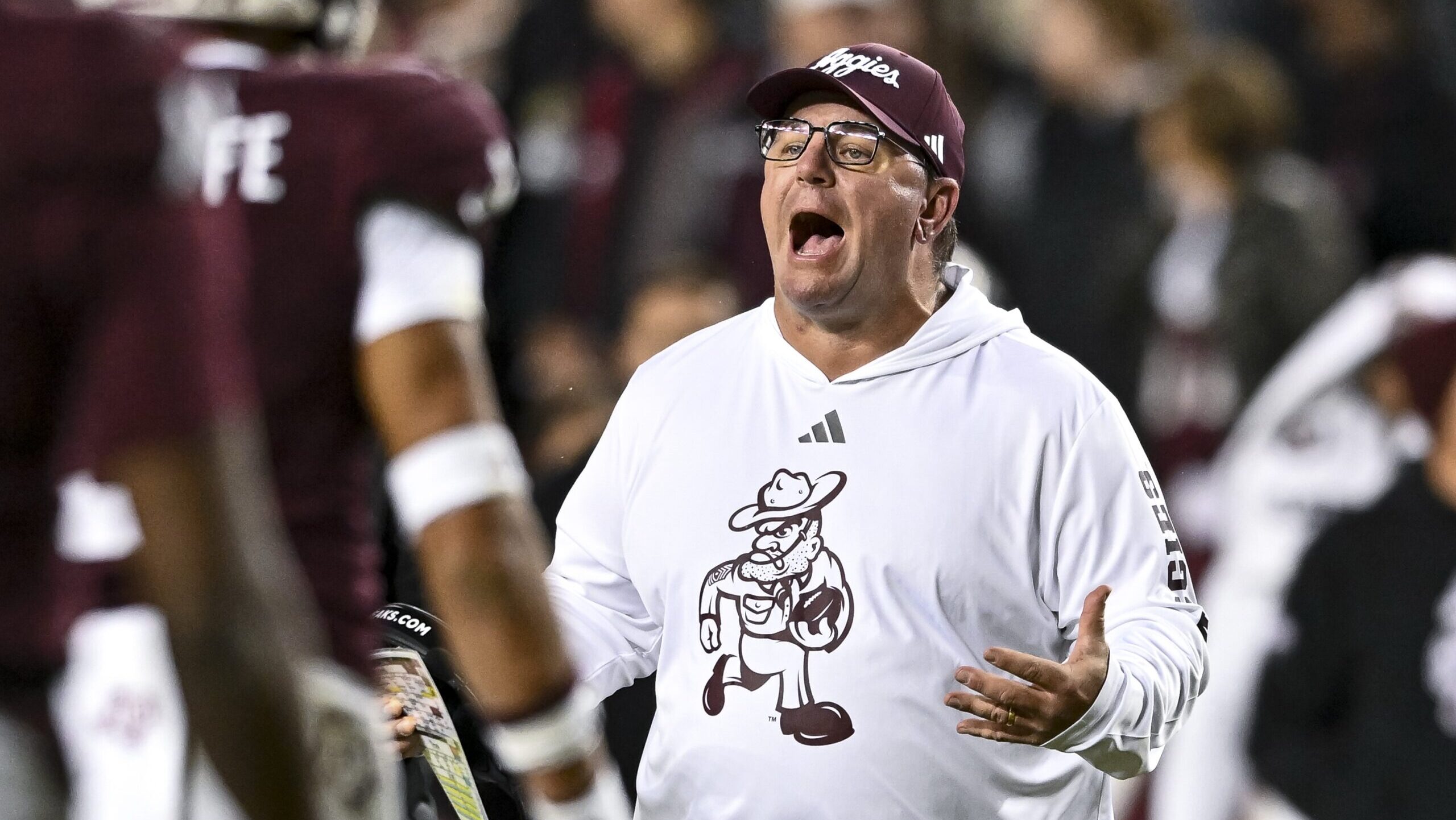 Mike Elko shares philosophy on transfer portal as spring window opens