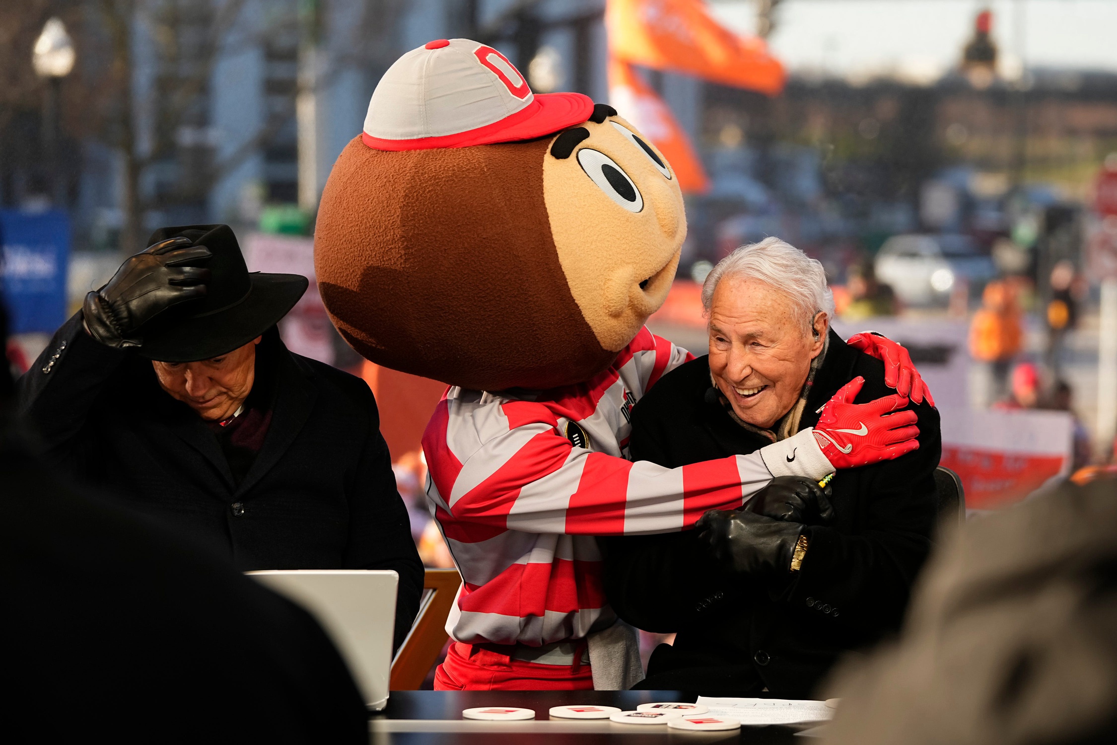 Lee Corso retirement: College football fans, media react to legendary GameDay analyst calling it a career