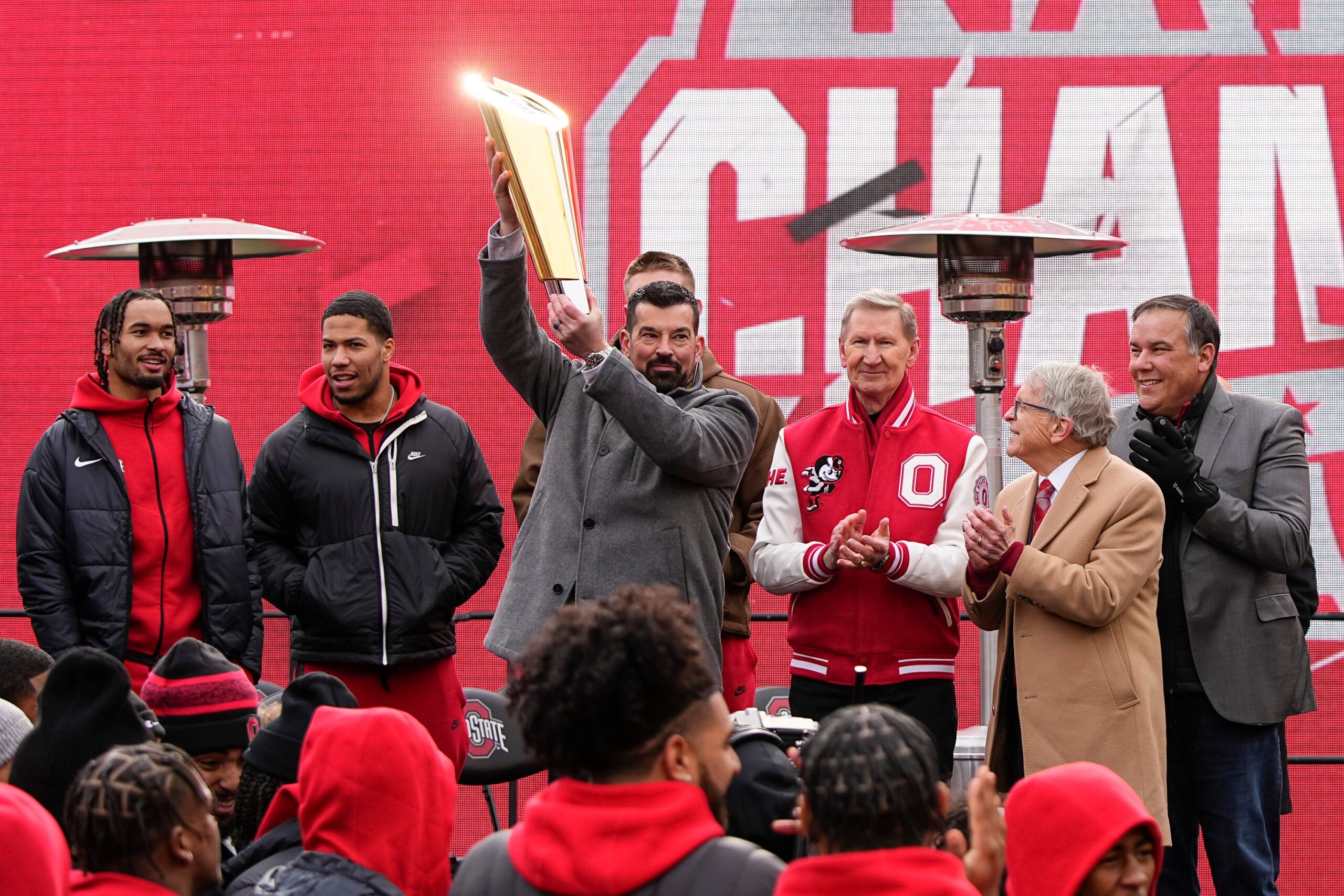 JD Vance drops National Championship trophy during Ohio State’s White House visit
