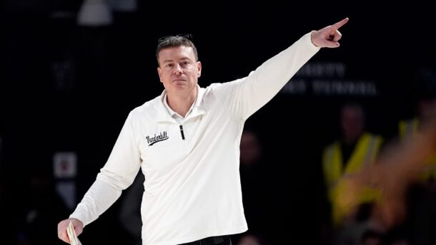 Vanderbilt head coach Mark Byington.