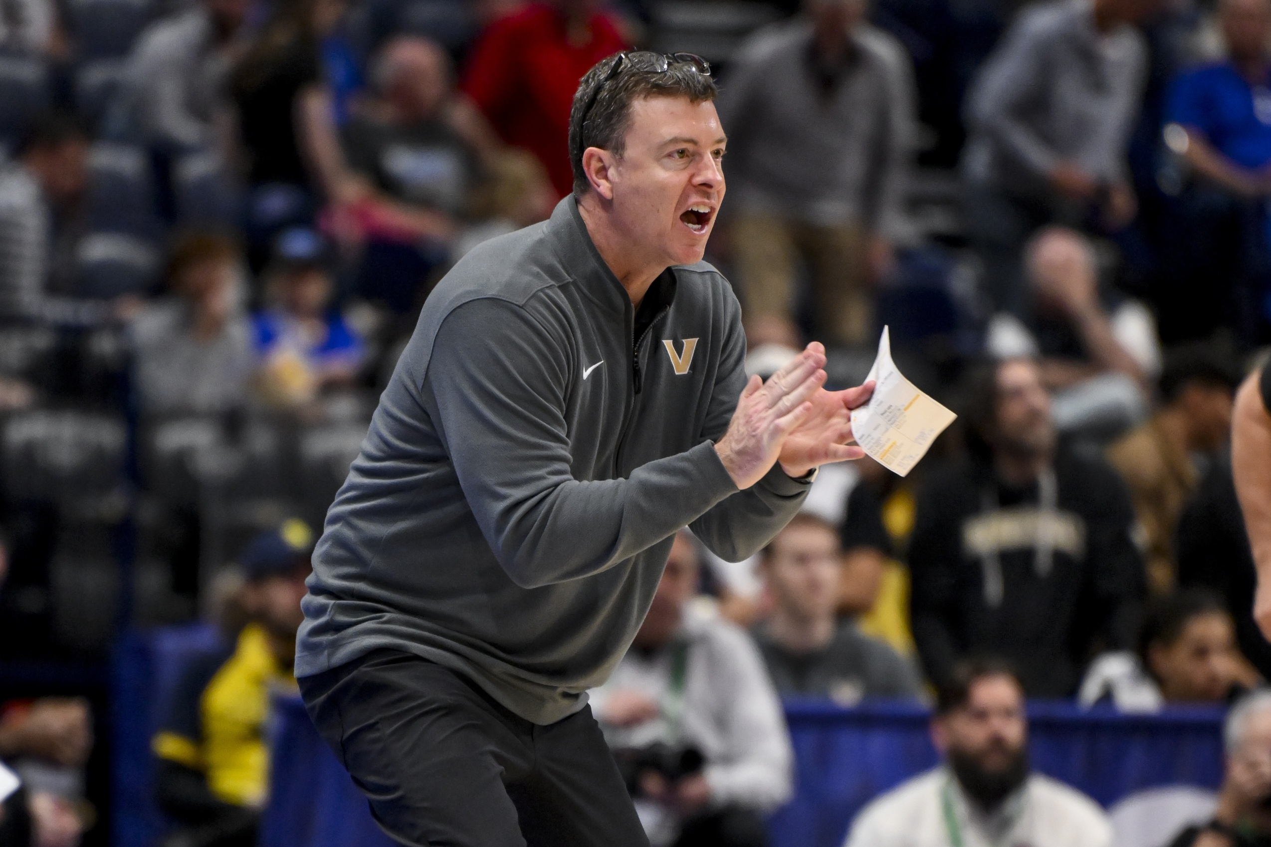Vanderbilt double-dips in transfer portal with frontcourt addition