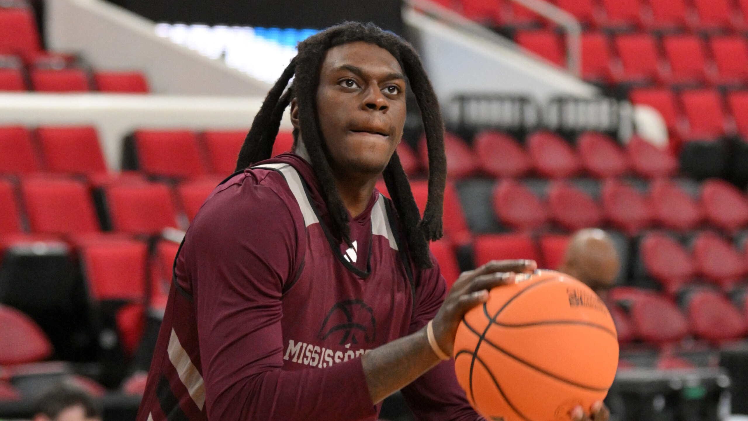 Auburn lands impact SEC transfer from former Mississippi State star KeShawn Murphy