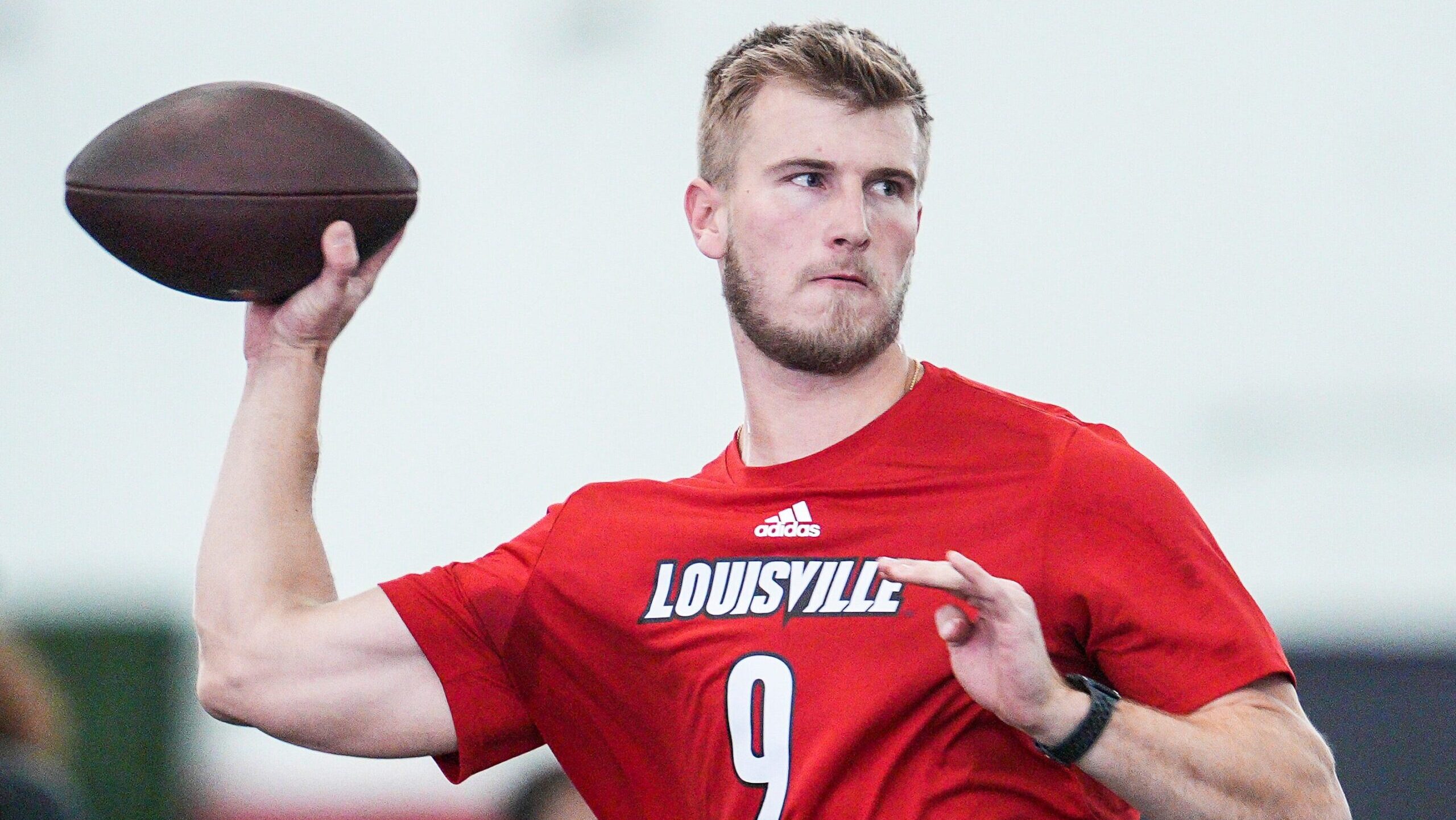 Tyler Shough’s dog steals spotlight during NFL Draft announcement 
