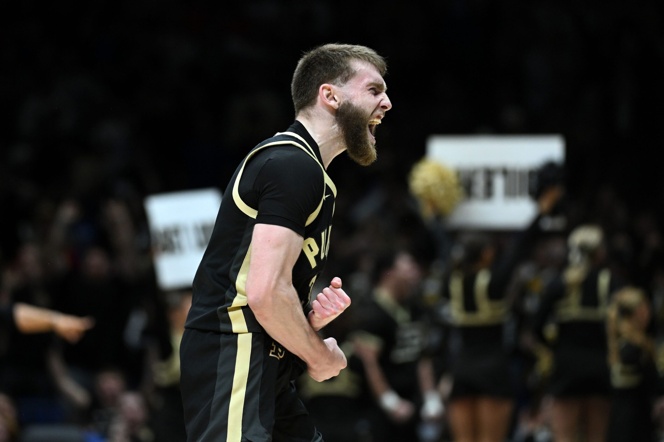 Way-too-early odds, picks for 2025-26 college basketball champion