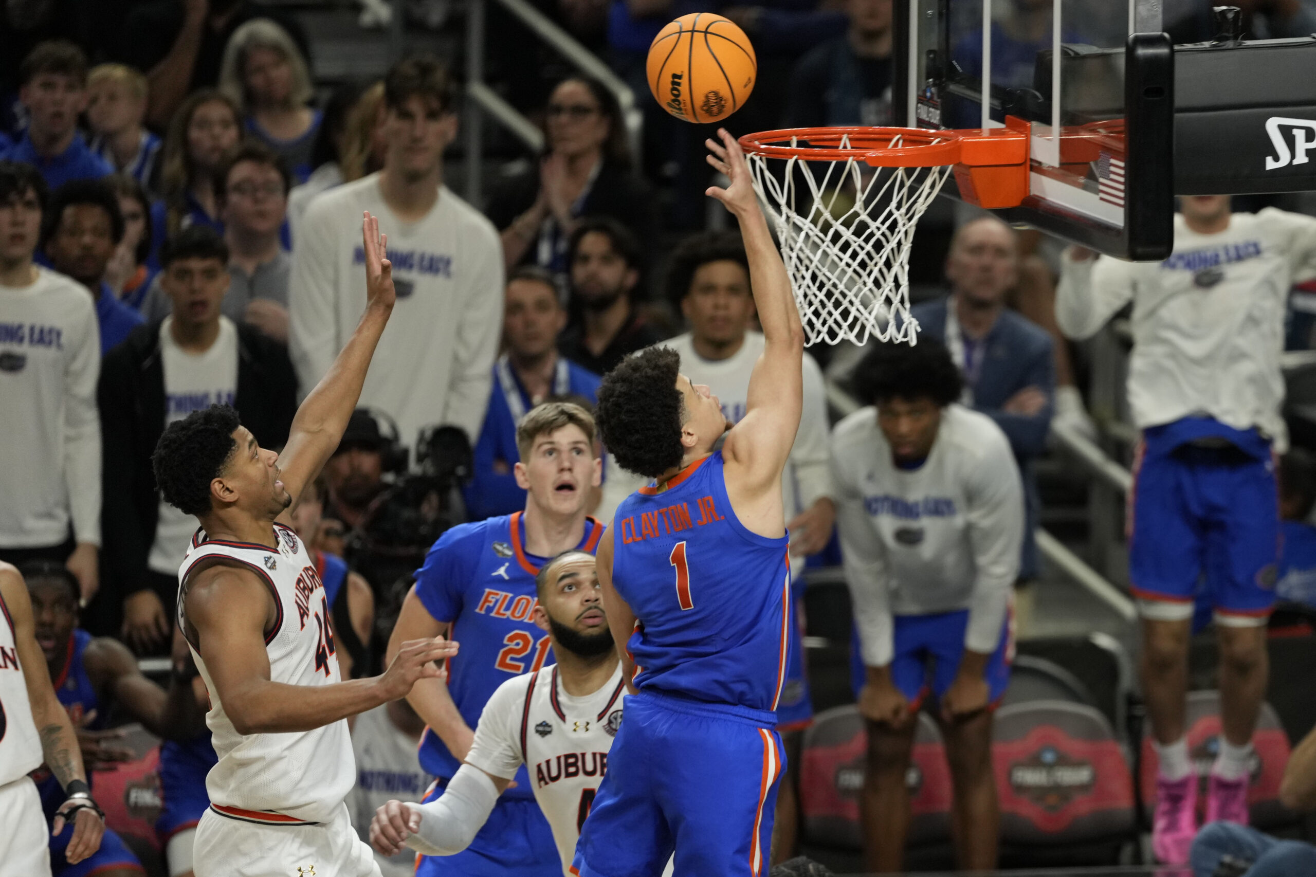 Florida advances to first national championship game since 2007 with win over Auburn