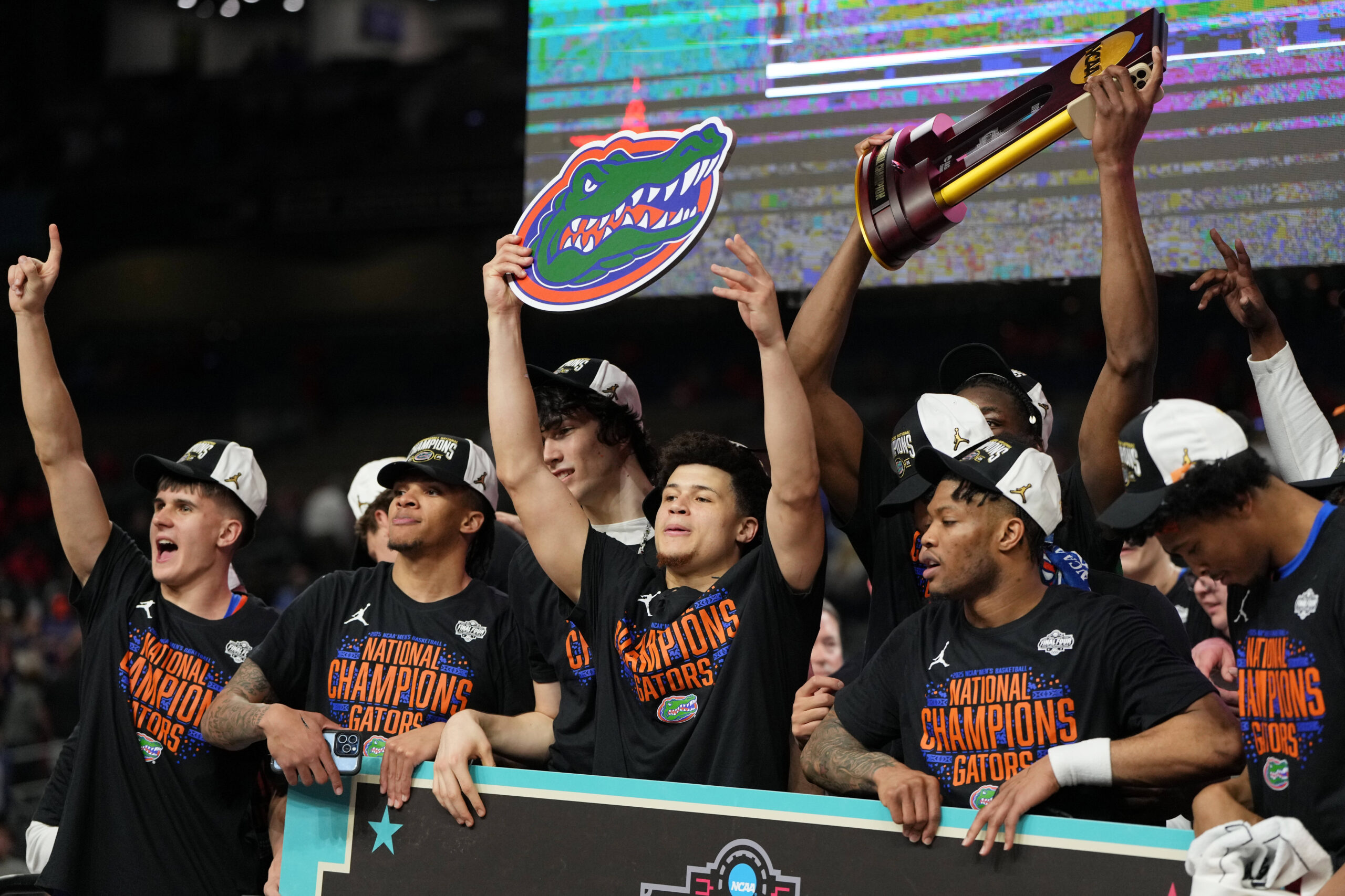 Empire State Building celebrates Florida’s national title with signature colors
