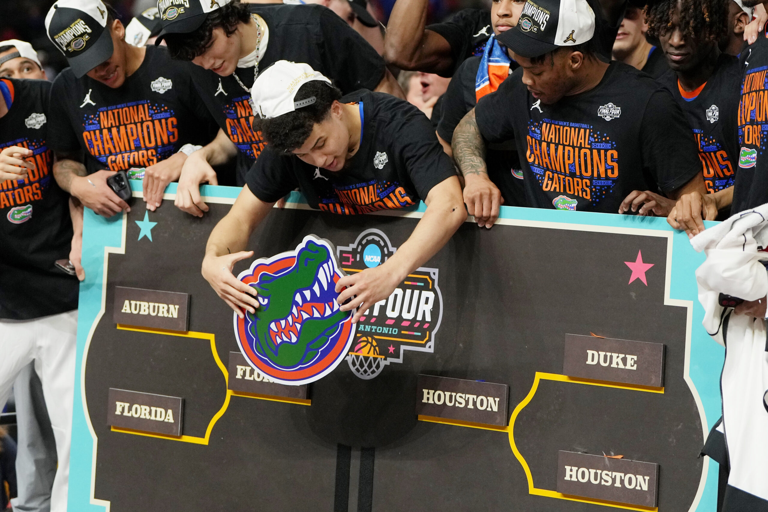 Barack Obama shouts out Florida, Walter Clayton Jr. after national championship win