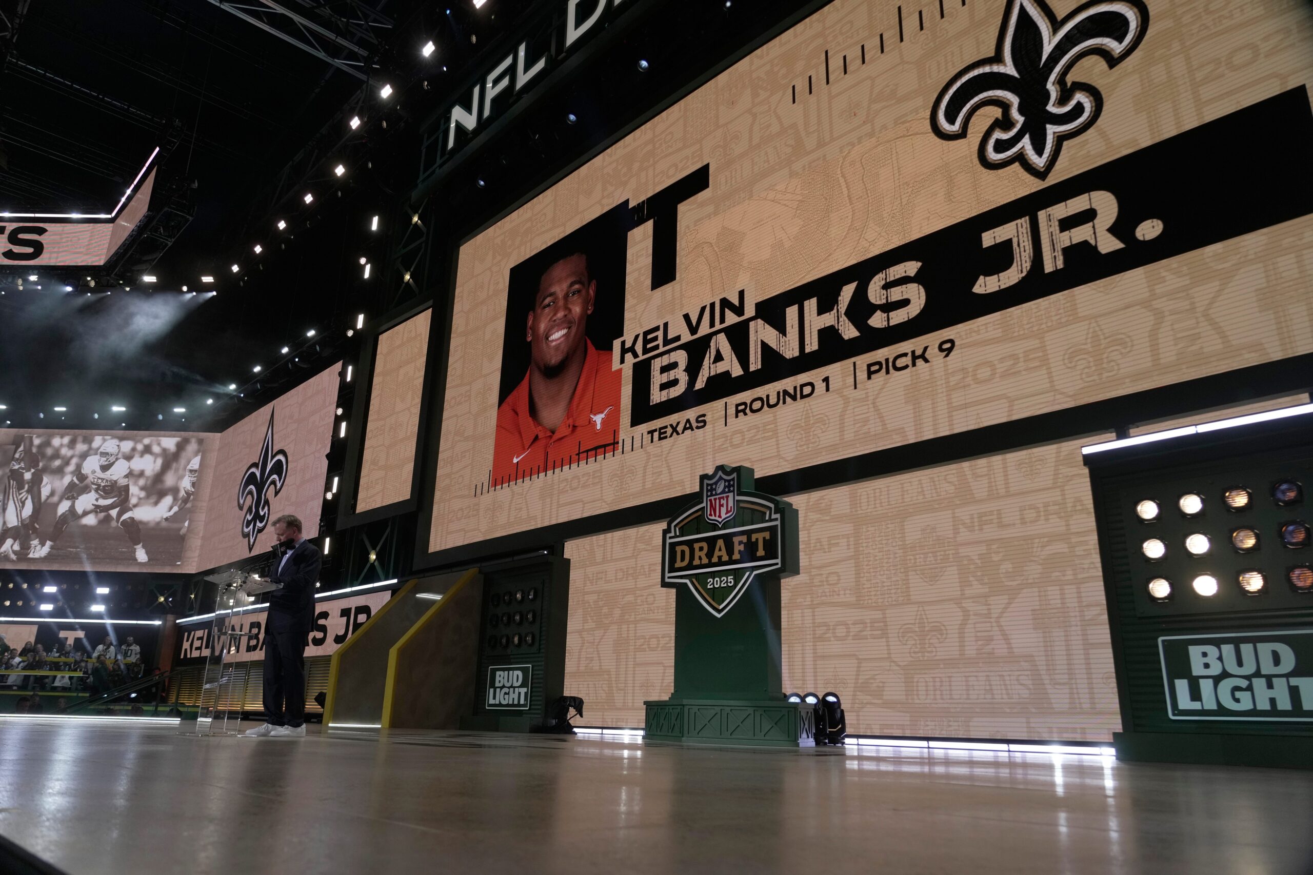 Kelvin Banks Jr. inks rookie contract with New Orleans Saints