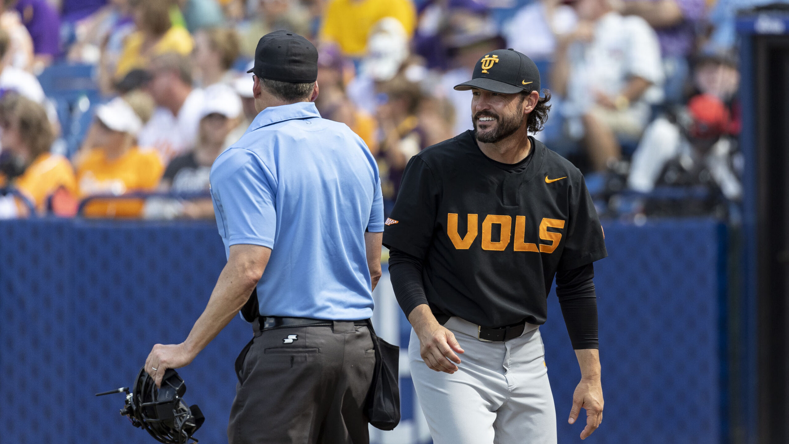 Umpire injury causes delay in Texas-Tennessee SEC Tournament game