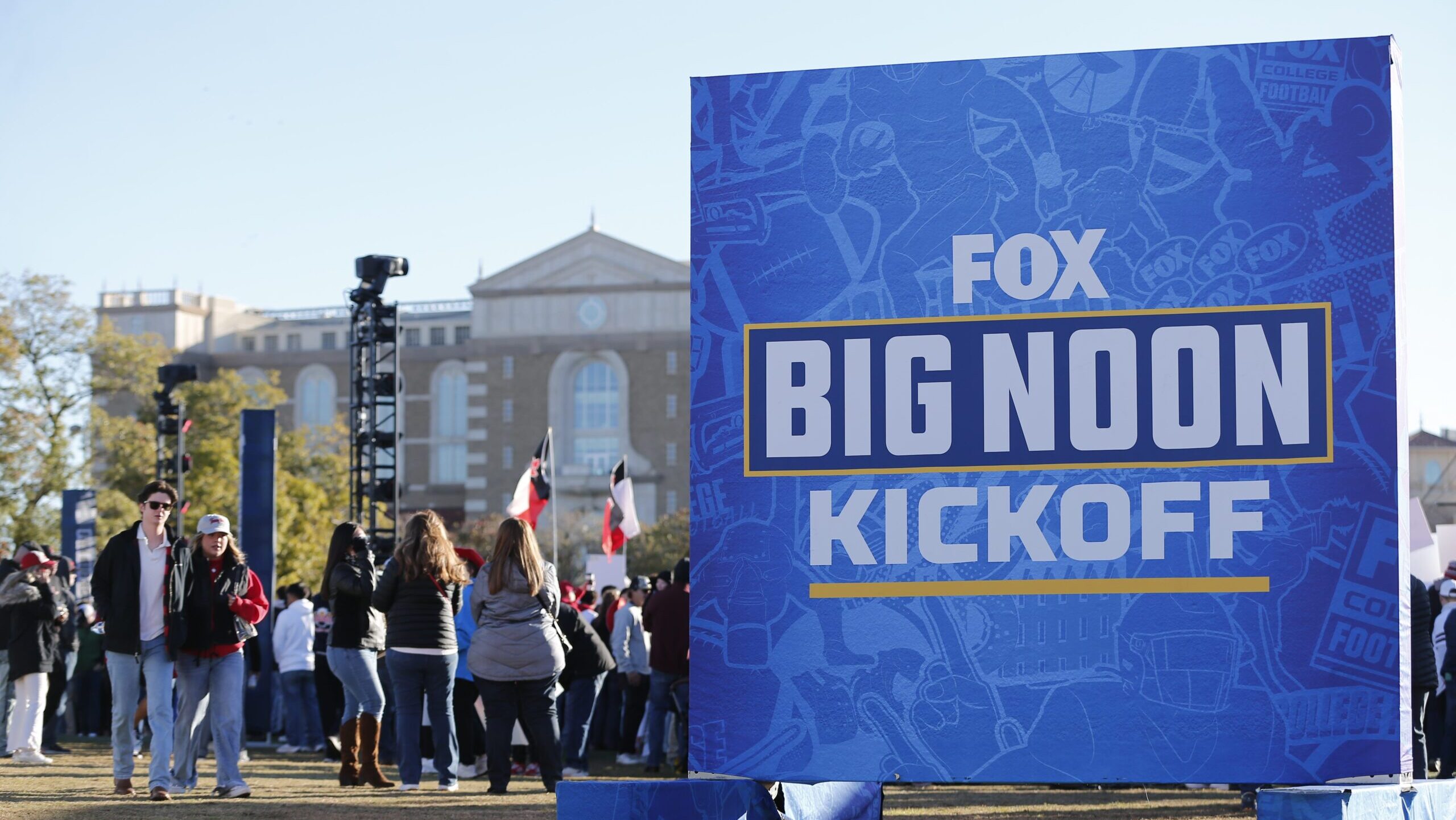College football fan launches petition to ‘stop FOX Big Noon Kickoff’