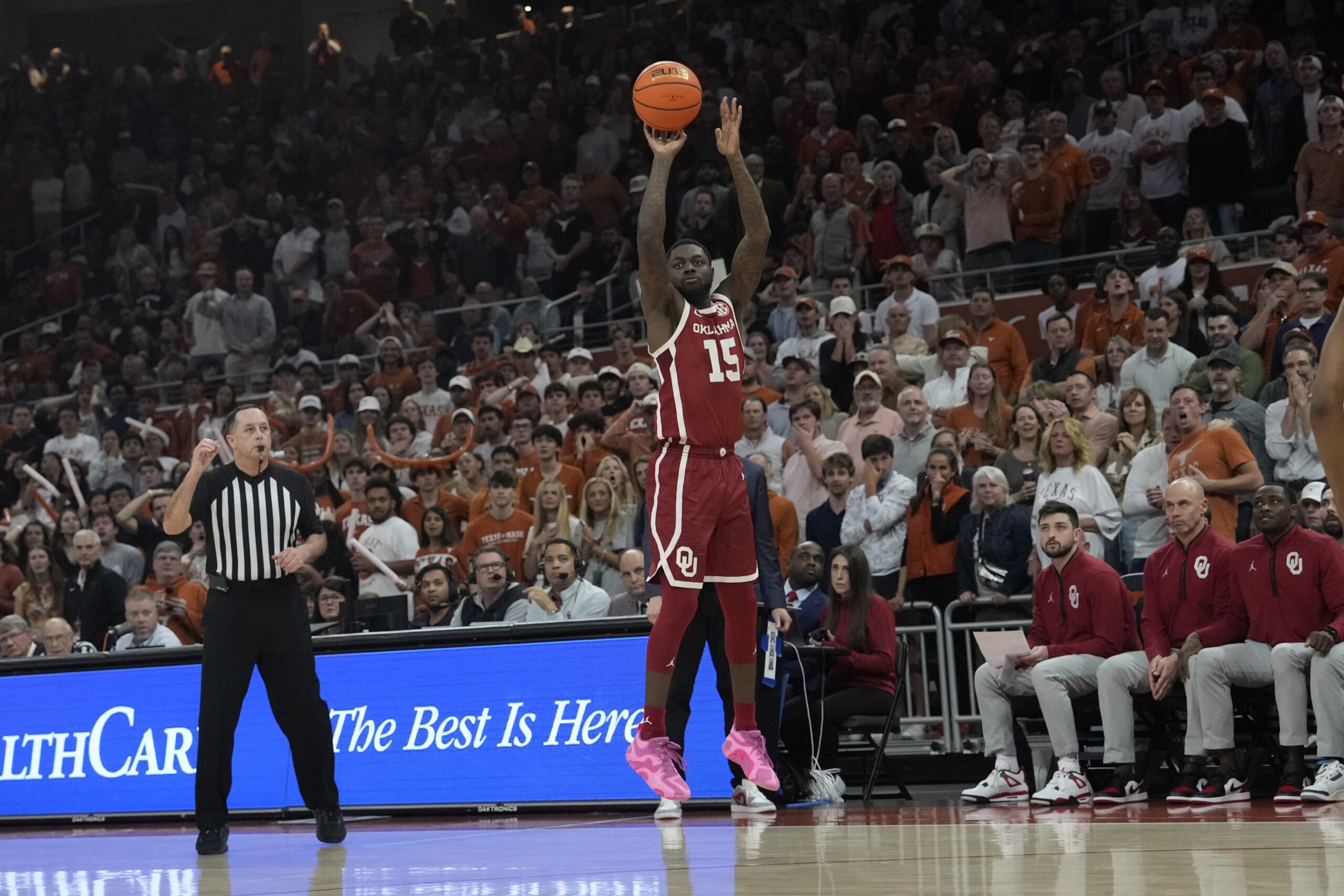 Former Oklahoma guard Duke Miles reveals new SEC commitment