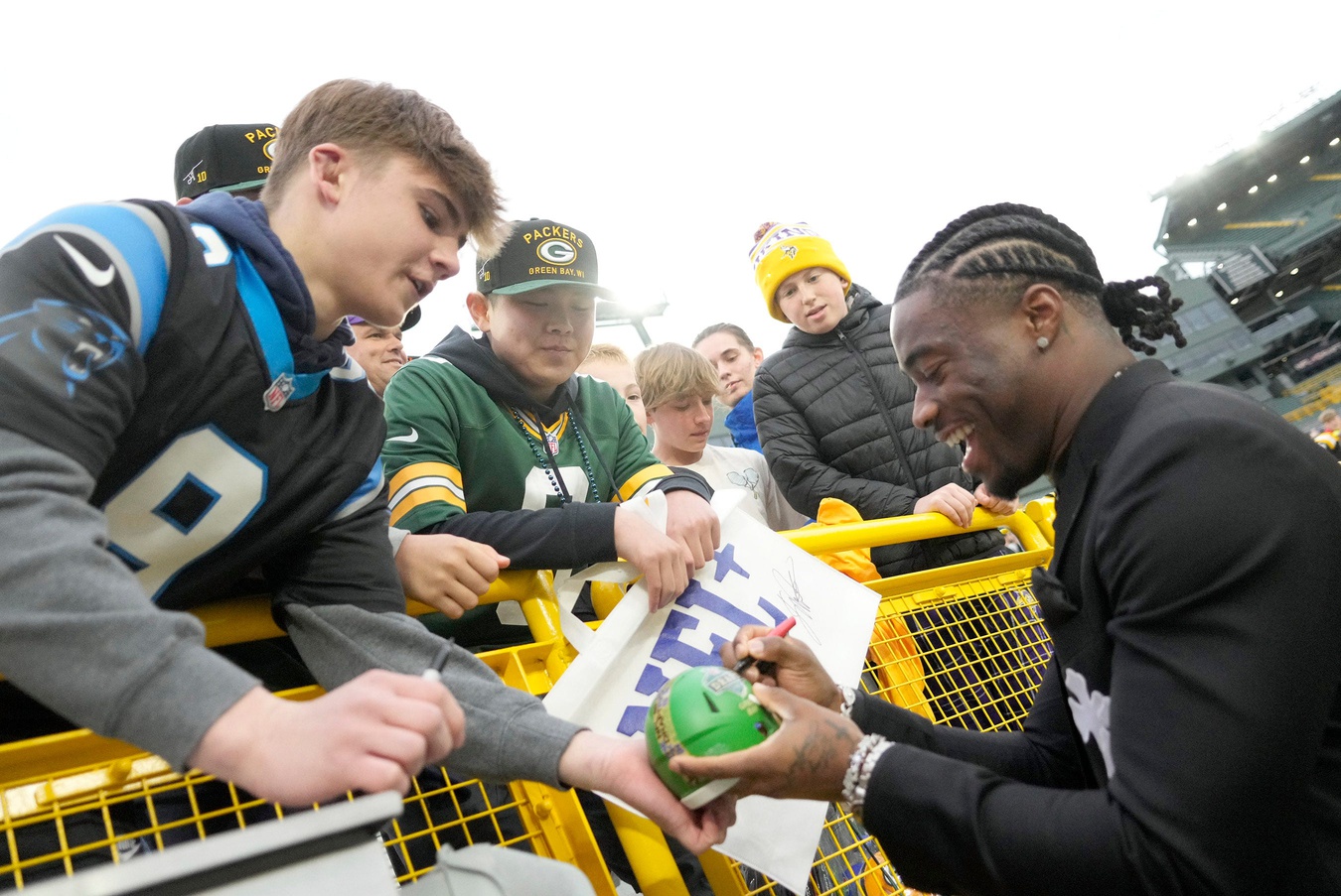 Jalen Milroe signs rookie contract with Seattle Seahawks