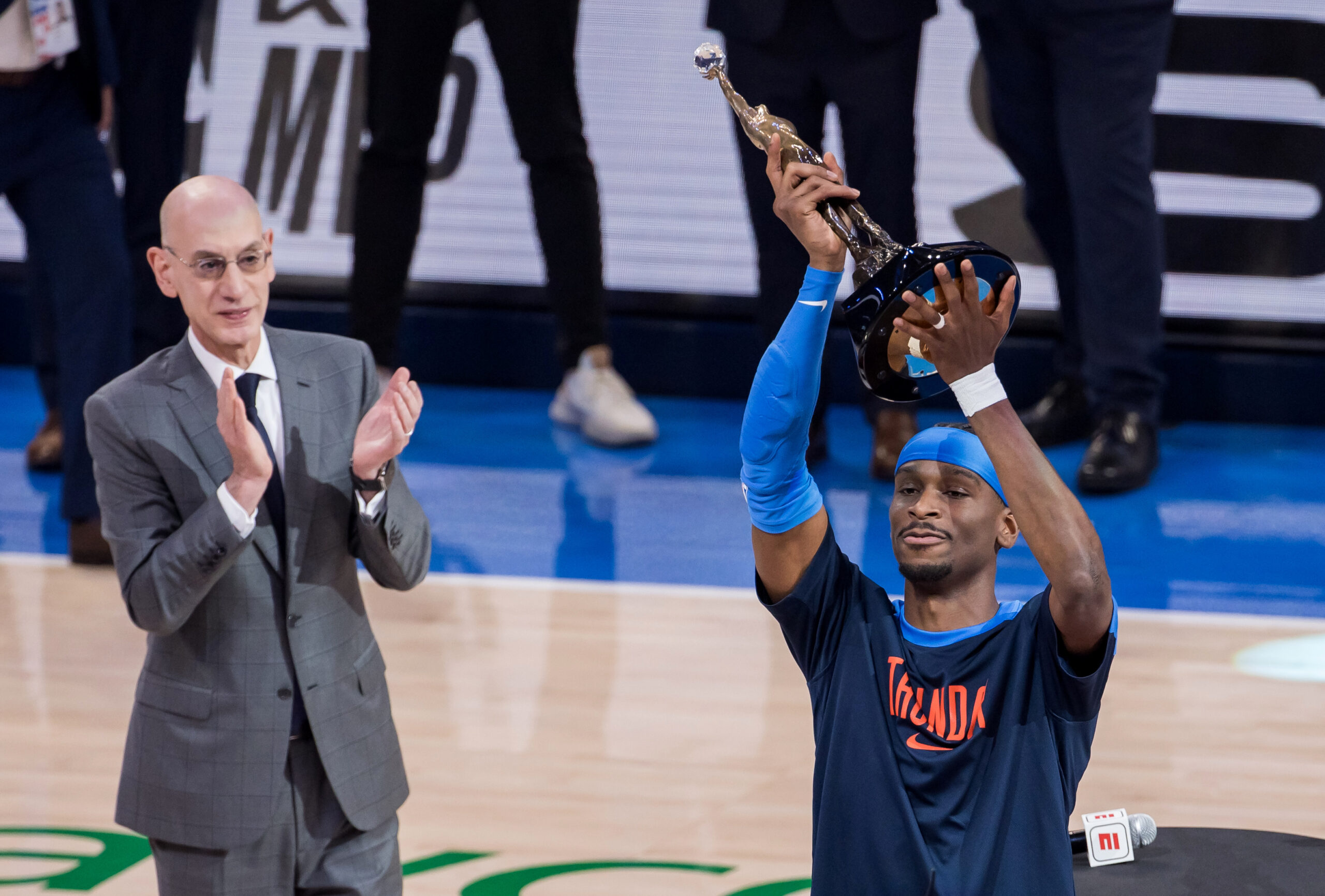 Shai Gilgeous-Alexander officially receives NBA MVP Award for 2024-25 season