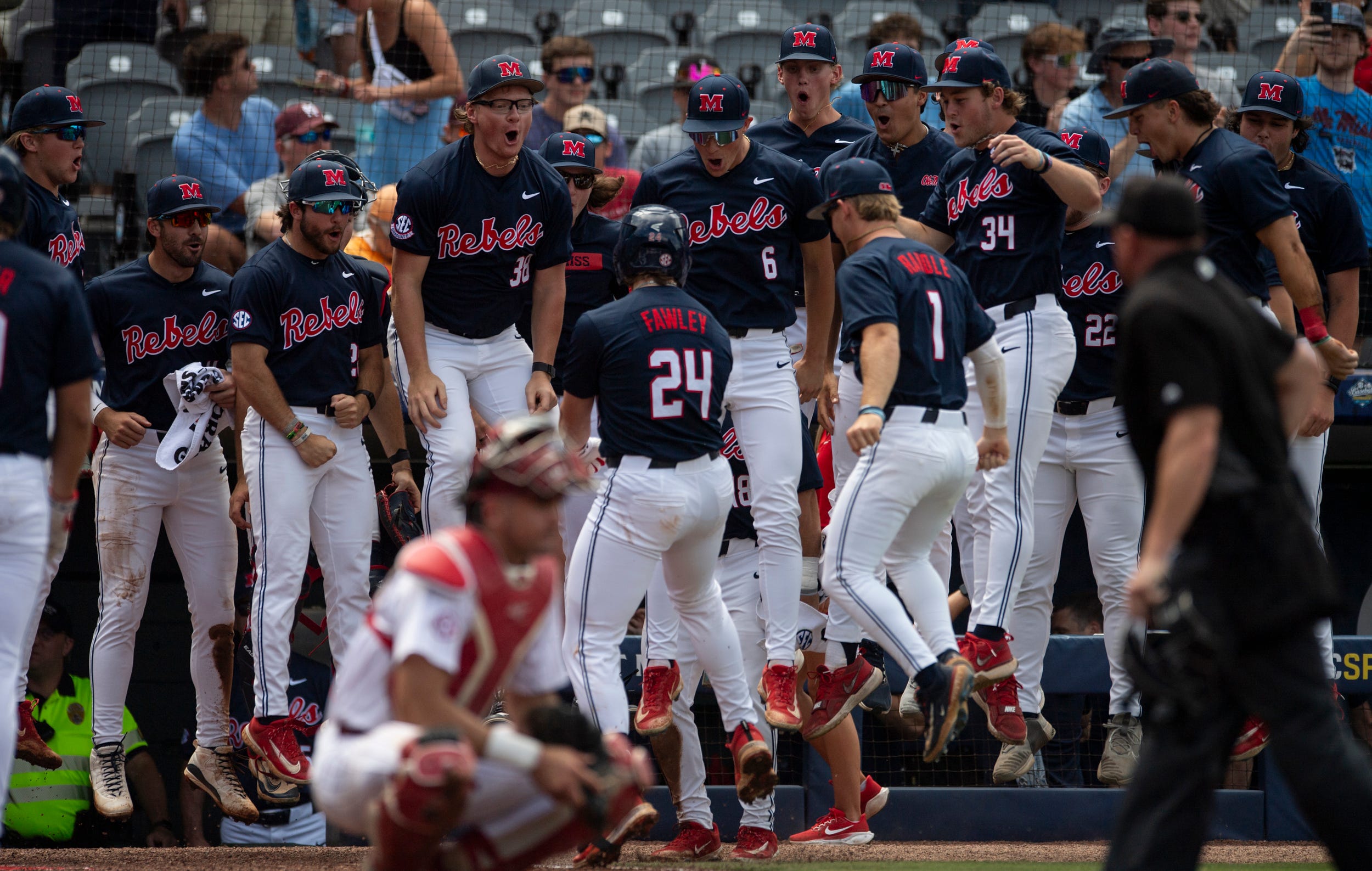 Ole Miss beats Arkansas to advance to SEC Tournament semis