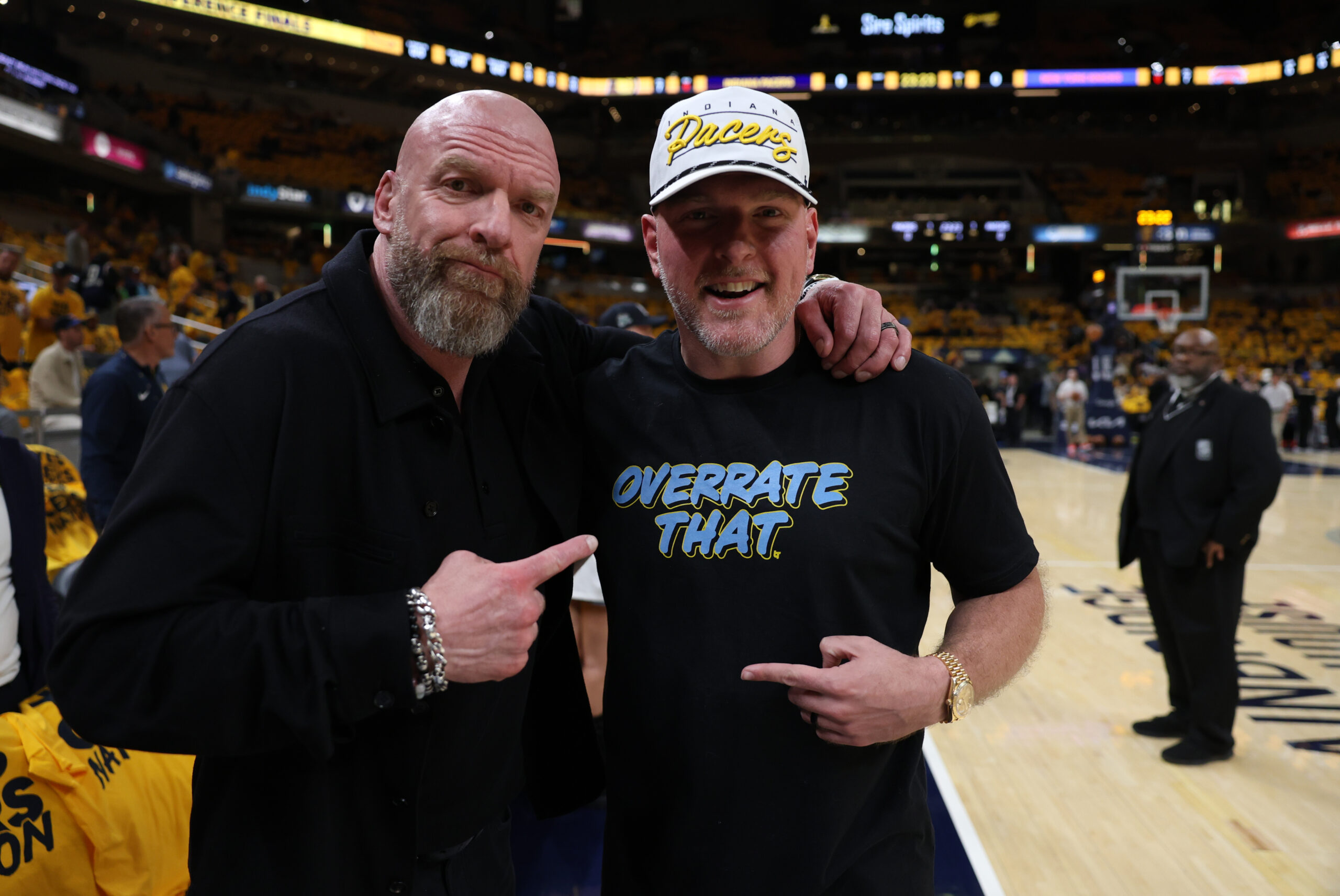 Pat McAfee calls out NYC celebrities in Pacers crowd with fiery pregame speech