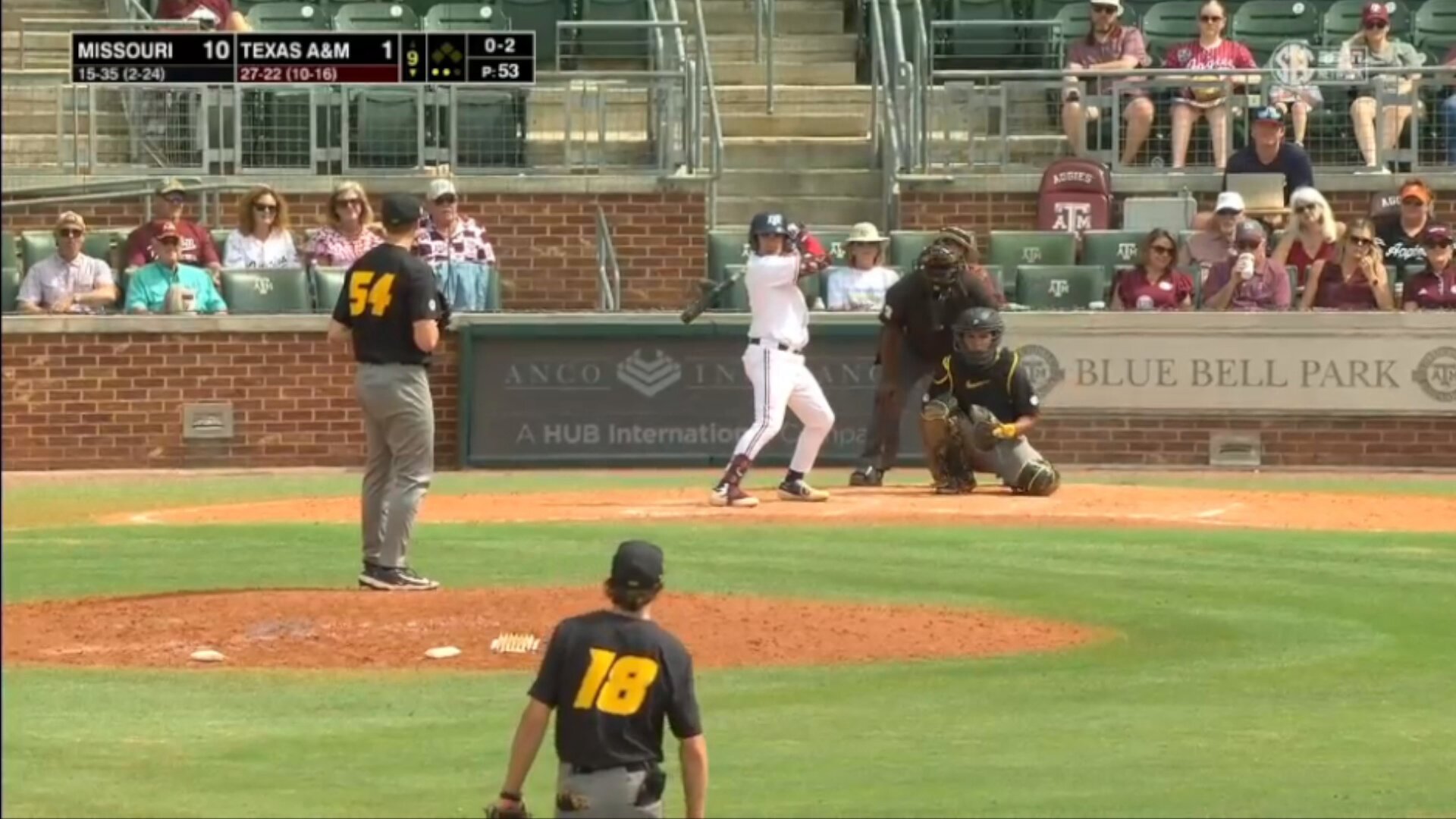 Mizzou thumps Texas A&M 10-1 to complete stunning sweep
