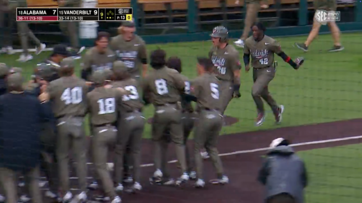 Vanderbilt takes series win over Alabama with walk-off HR from Braden Holcomb
