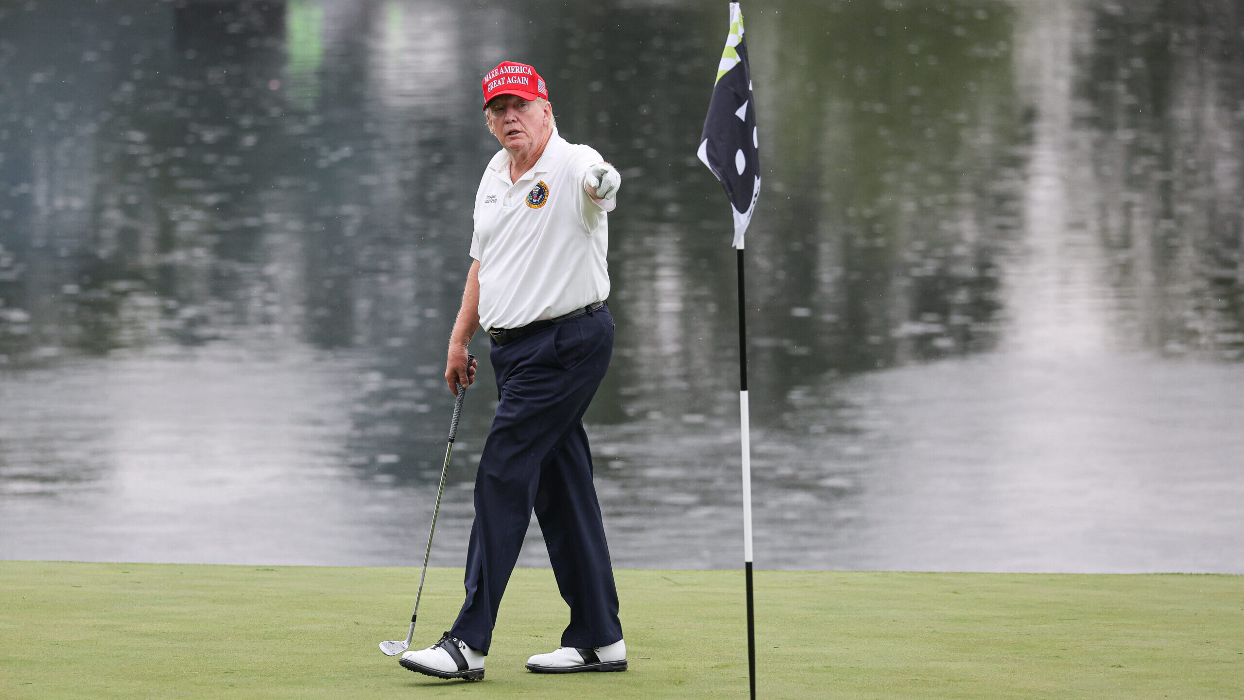 President Trump to host Greg Sankey, Notre Dame AD for golf meeting, per report