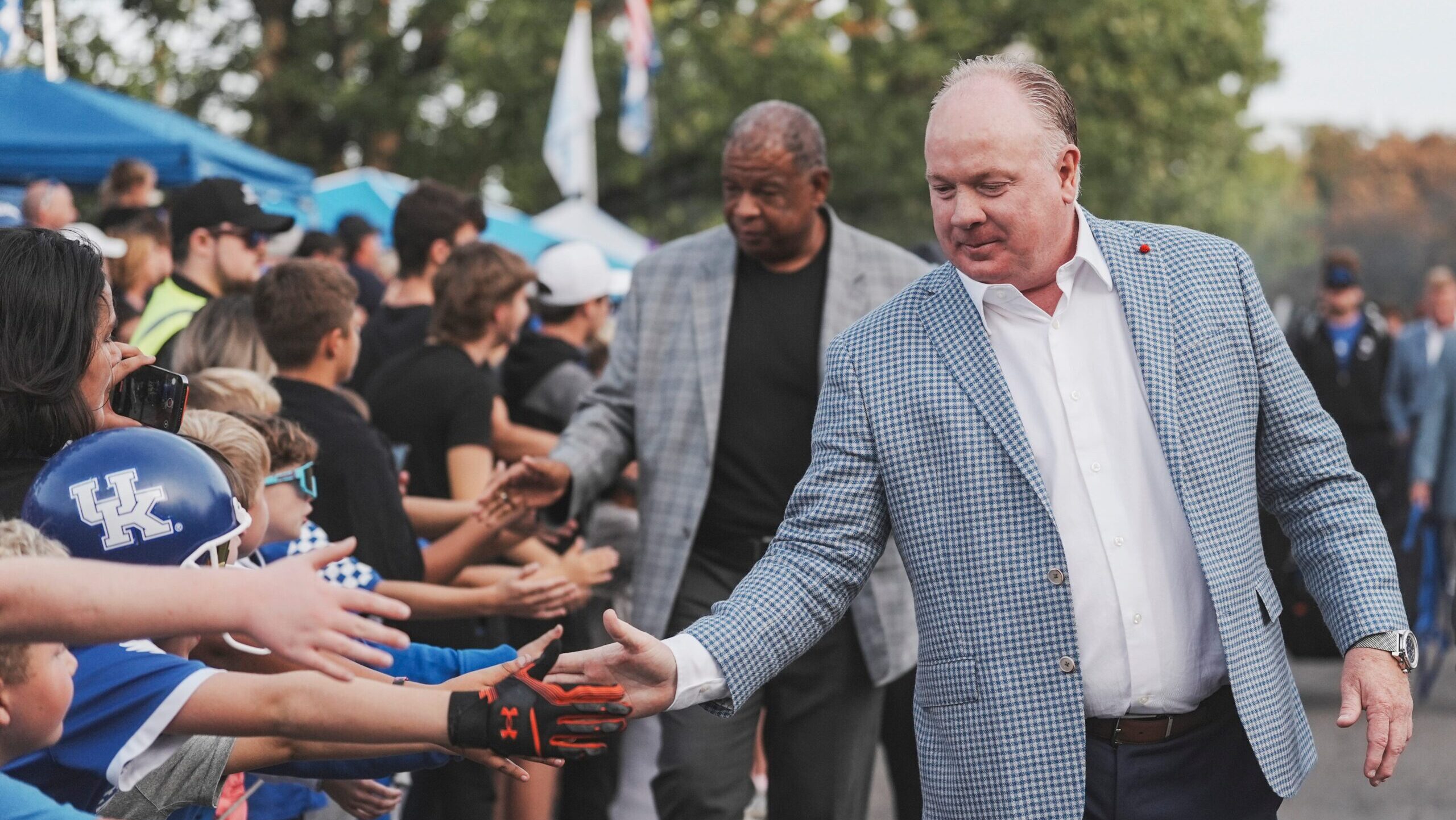 Mark Stoops releases statement on Vince Marrow leaving Kentucky for Louisville