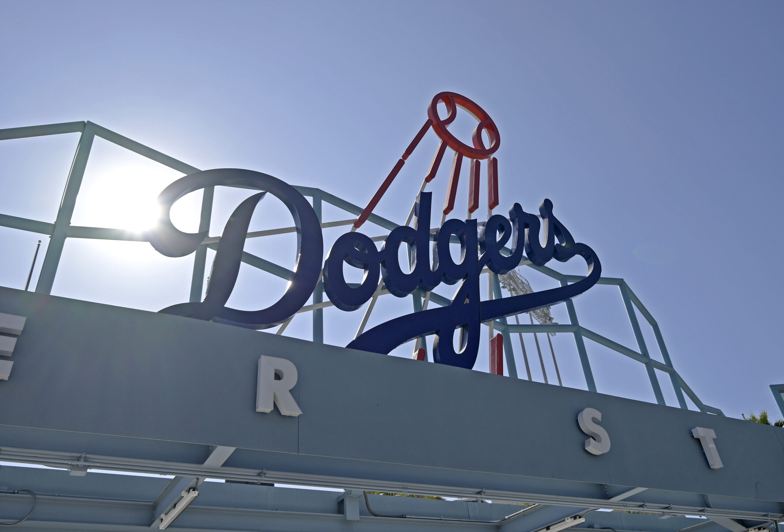 PrizePicks Named Official DFS Partner of Los Angeles Dodgers