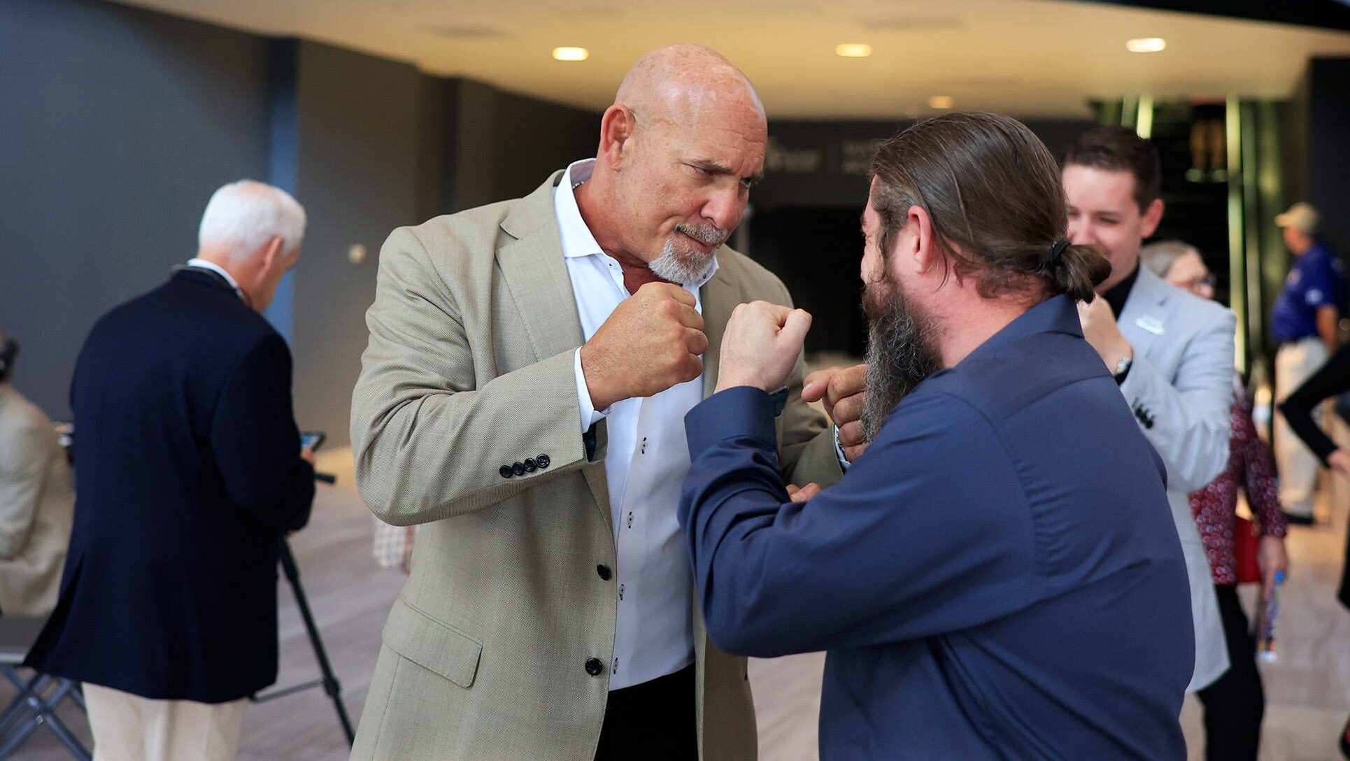 Goldberg describes state of NIL as ‘open warfare’ in college football