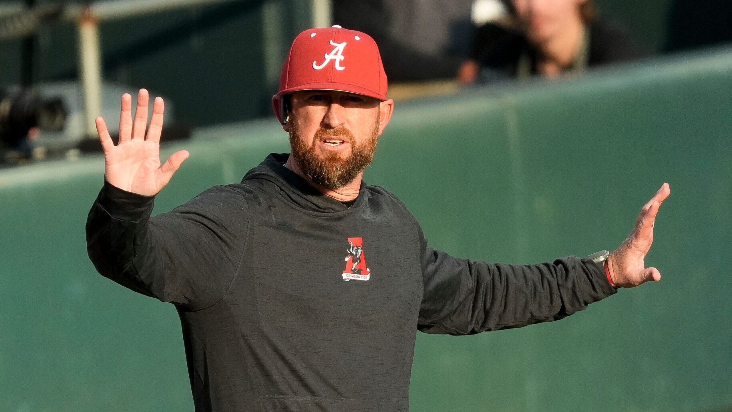 Alabama baseball coach Rob Vaughn inks contract extension with Crimson Tide