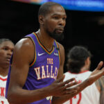 Kevin Durant in a game against the Houston Rockets.