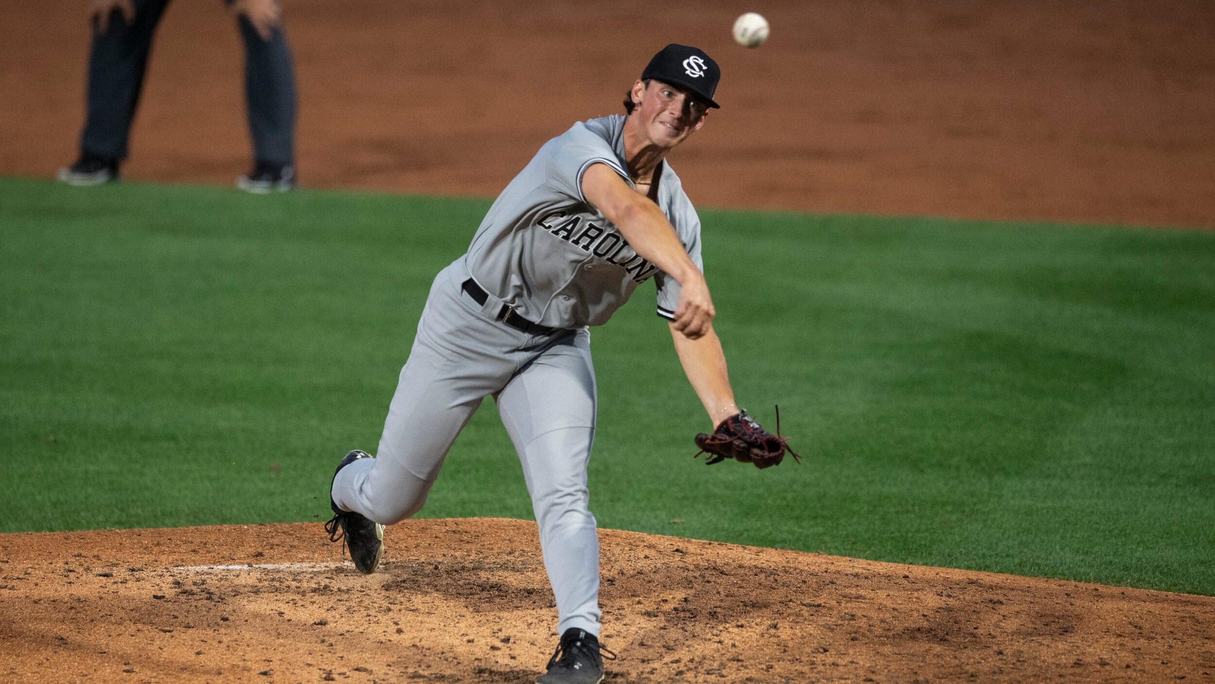 Former South Carolina pitcher commits to transfer to Mississippi State