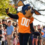 Tennessee mascot Smokey greets fans.
