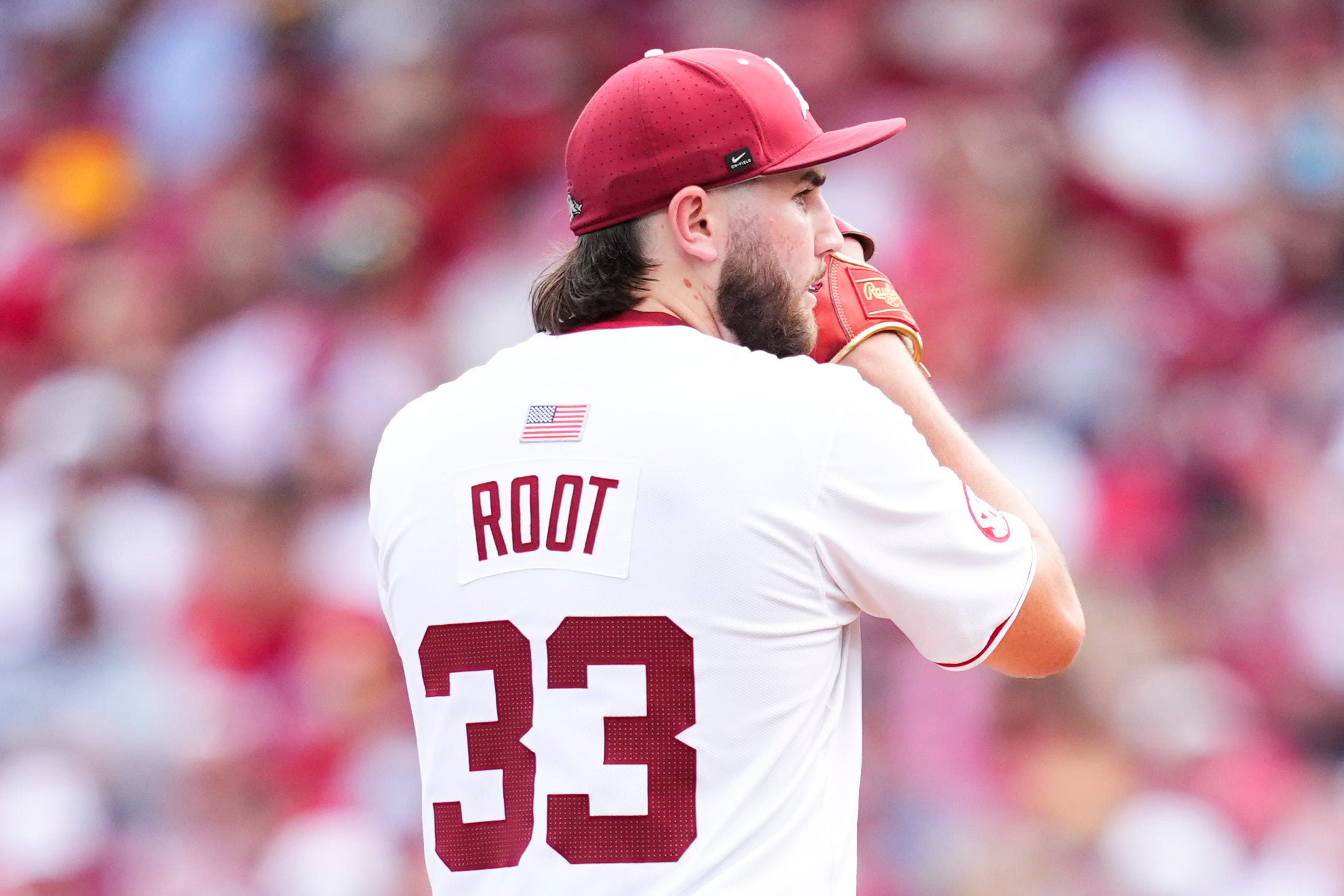 Arkansas tops Tennessee in emotional Game 1 at Fayetteville Super Regional